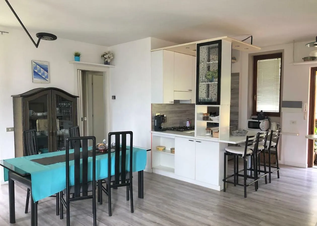 Le Terrazze Vista Lago Piscina Tennis Parking Wi-Fi Aparthotel